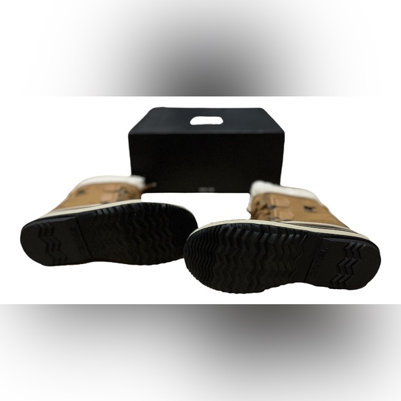 NEW WITH BOX SOREL women’s size 7 - Picture 3 of 5